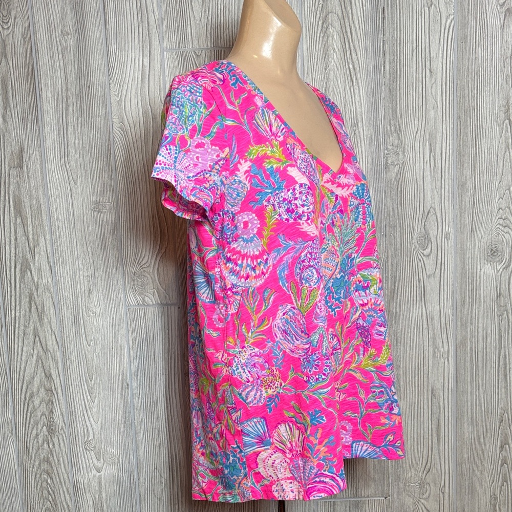 Lilly Pulitzer NWT Etta V-Neck Pink Isle Shell Me Something Good Top- Size S - Picture 5 of 8